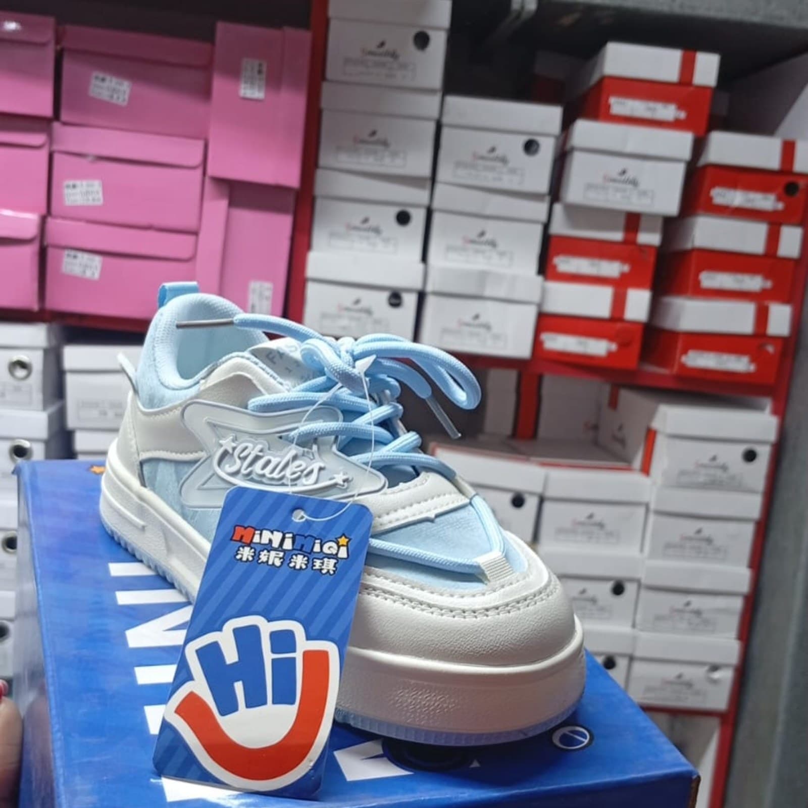 Sneaker